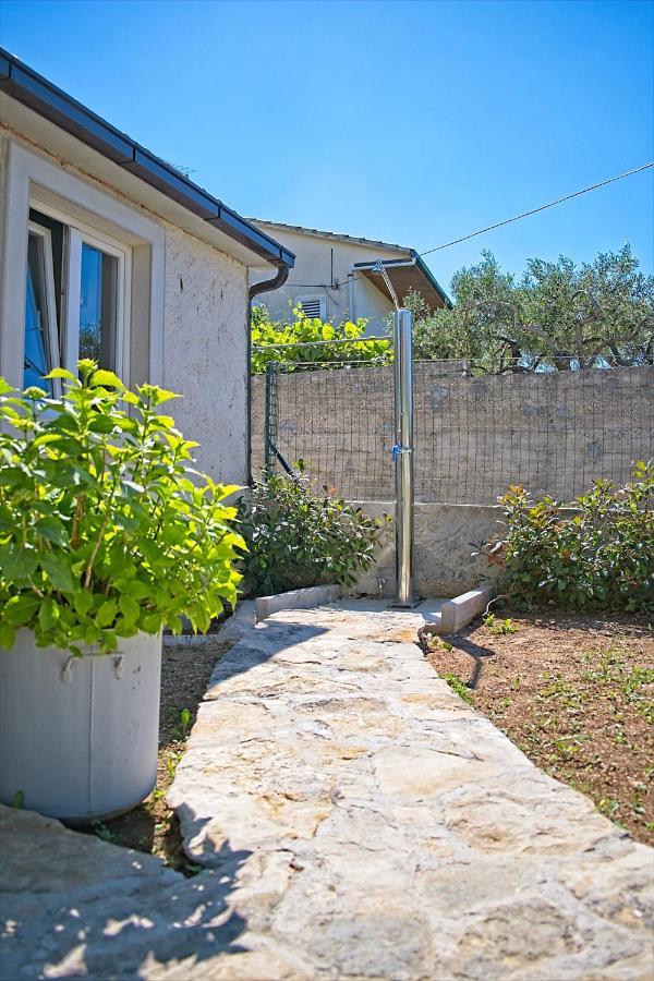 פוסטיר Apartman Nikica מראה חיצוני תמונה