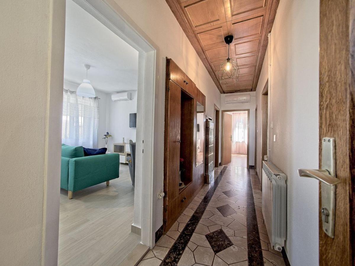 פוסטיר Apartman Nikica מראה חיצוני תמונה
