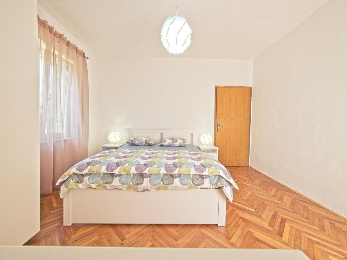 פוסטיר Apartman Nikica מראה חיצוני תמונה