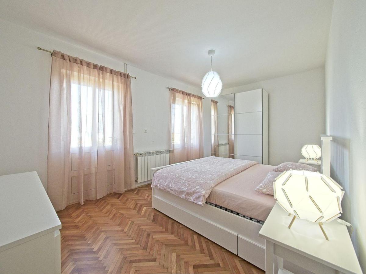 פוסטיר Apartman Nikica מראה חיצוני תמונה