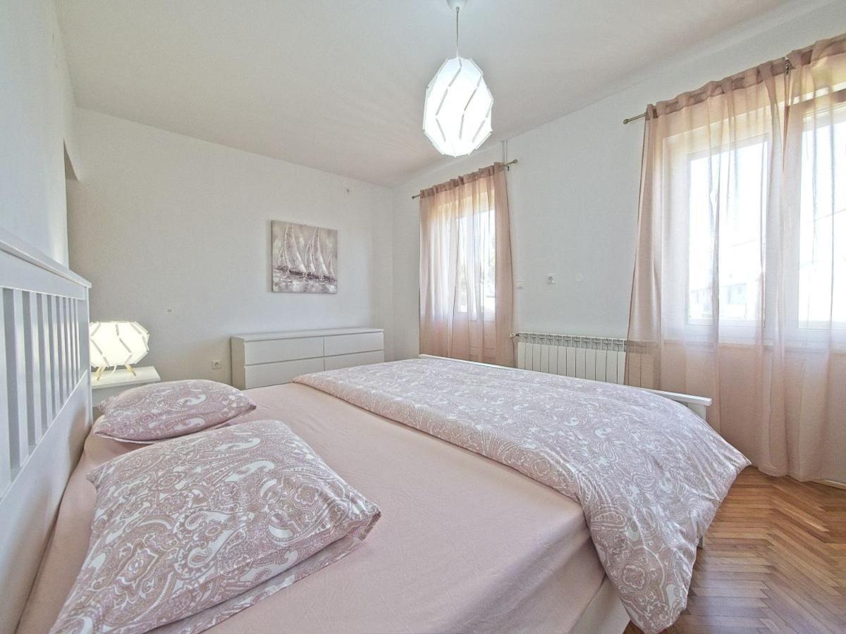 פוסטיר Apartman Nikica מראה חיצוני תמונה