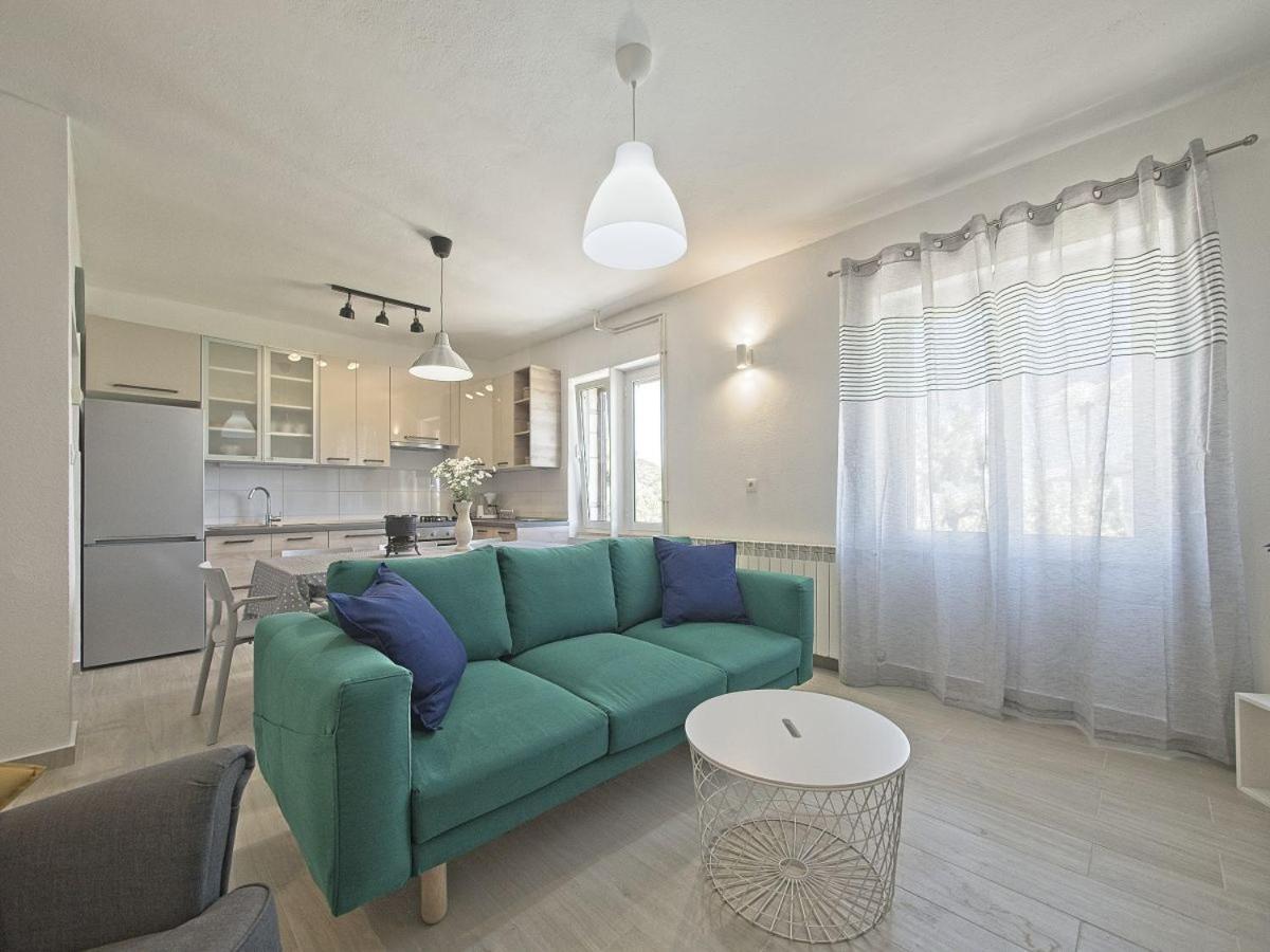 פוסטיר Apartman Nikica מראה חיצוני תמונה